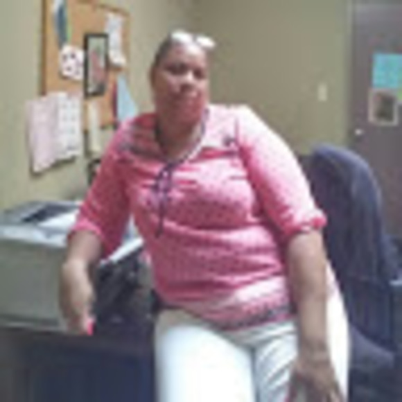 Meet your Posher, Keecia - Picture 1 of 2